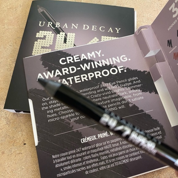 Urban Decay Eyeliner - Picture 3 of 4